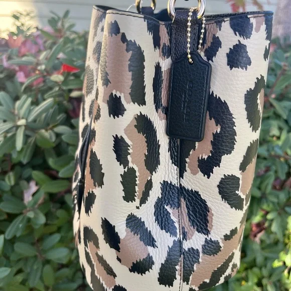Coach Rowen Bucket Bag with Leopard Print -CCD03 - Picture 8 of 14